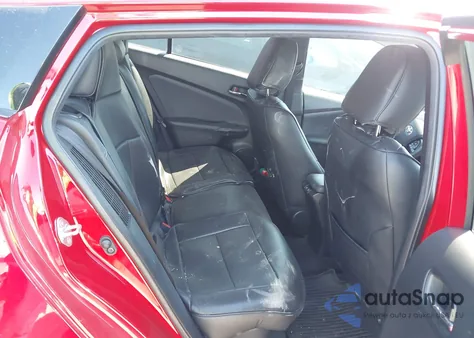 2022 Toyota Prius Prime Limited z USA, uszkodzony, nr VIN JTDKAMFP8N3212636